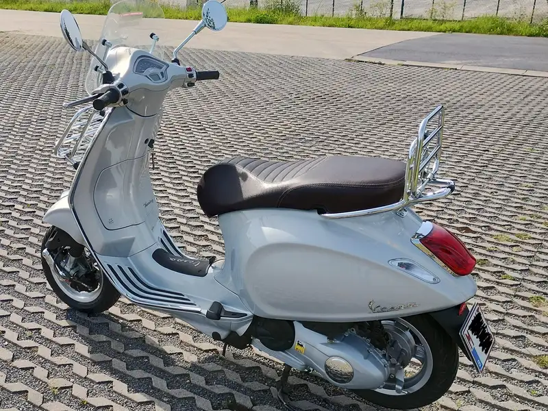 Vespa Primavera - foto 2