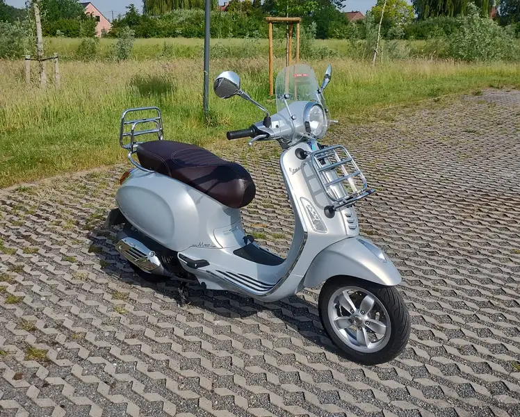 Vespa Primavera - foto 5