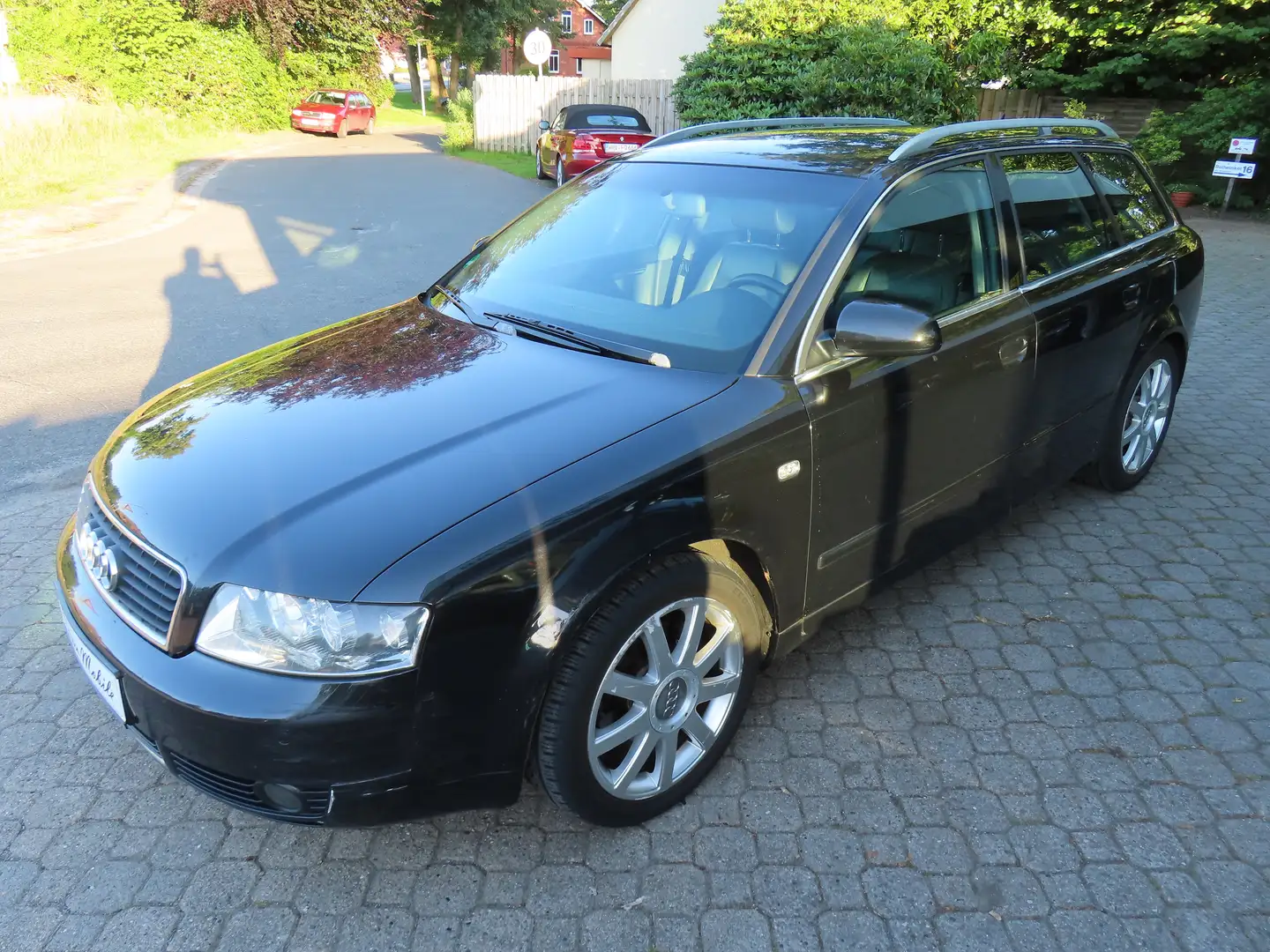 Audi A4 Avant 1.9 TDI *Leder*Klimaautomatik*DPF*SHZ*3.Hand Schwarz - 2