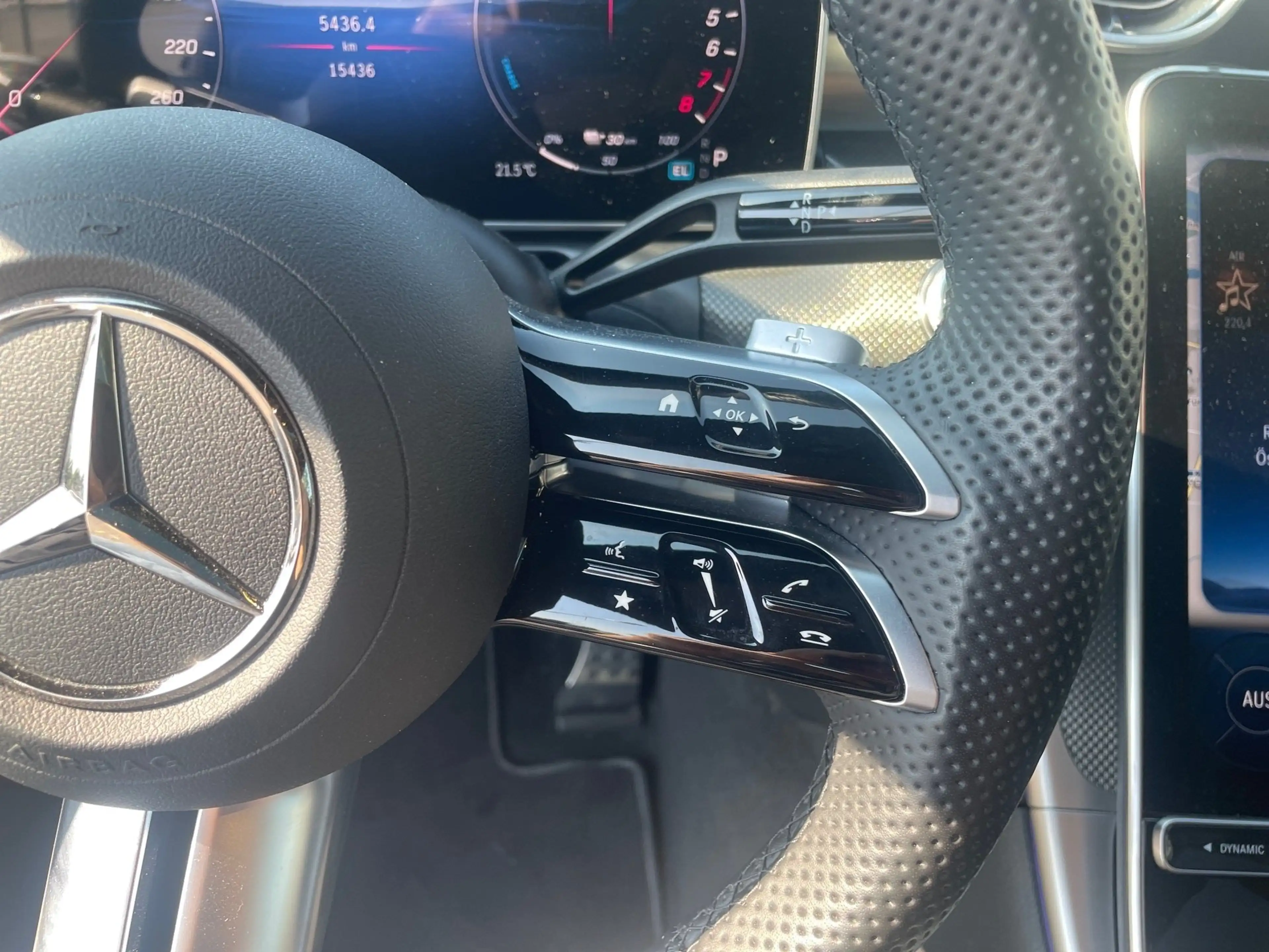Mercedes-Benz CLE 300 e AMG Line *Night*Pano*Led*Amb*Amg* — photo 15