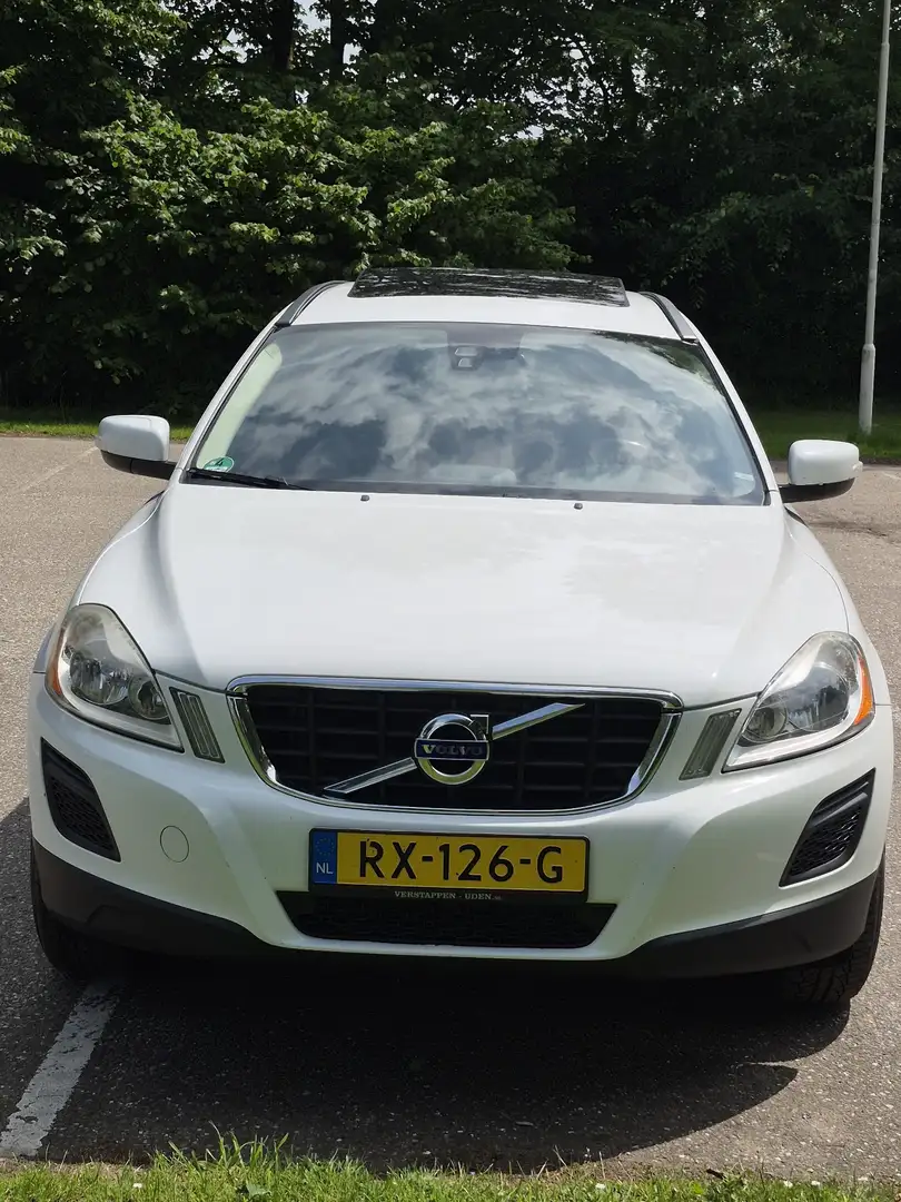 Volvo XC60 2.0 D3 Summum White - 2