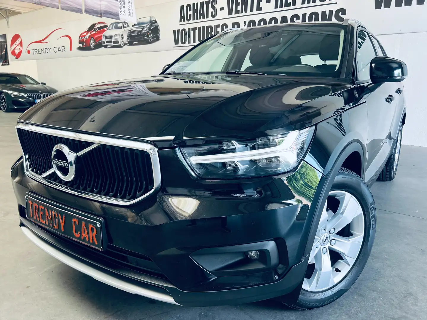 Volvo XC40 1.5 T3 Momentum Geartronic(18099€+TVA)+GARANTIE Чёрный - 1