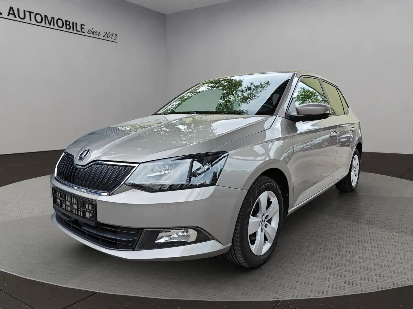 Skoda Fabia Style Klimaaut. SHZ ALU Keyless Start Beige - 1