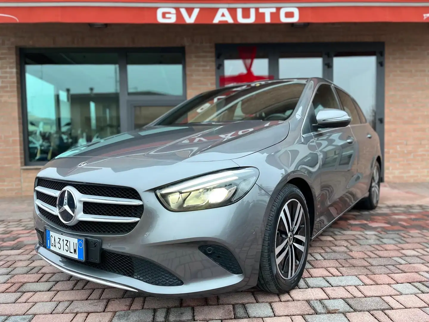 Mercedes-Benz B 200 B 200 Executive auto Grigio - 1