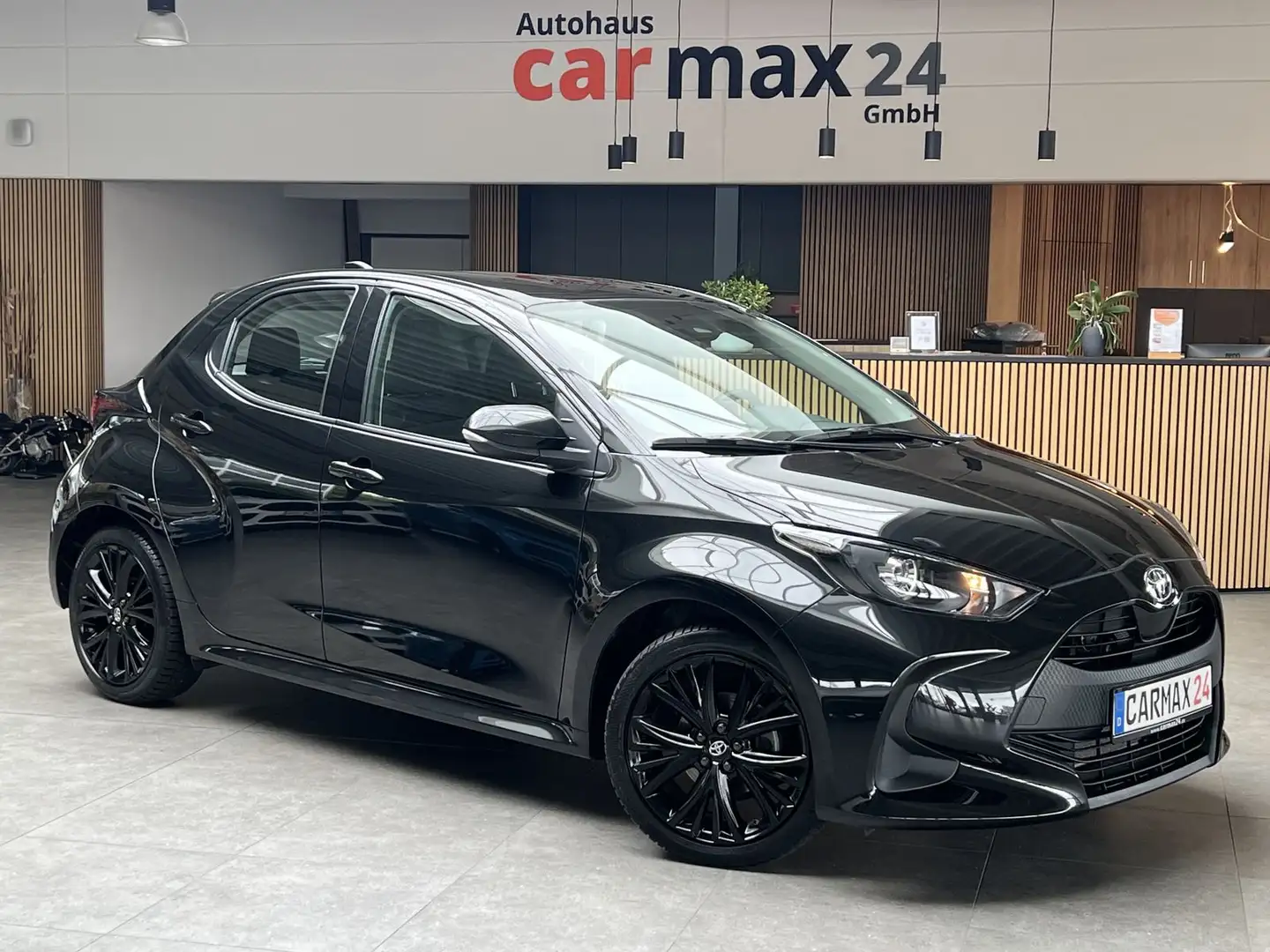 Toyota Yaris Comfort DAB+ RFK BT LaneAs Alu ServiceNeu Noir - 1