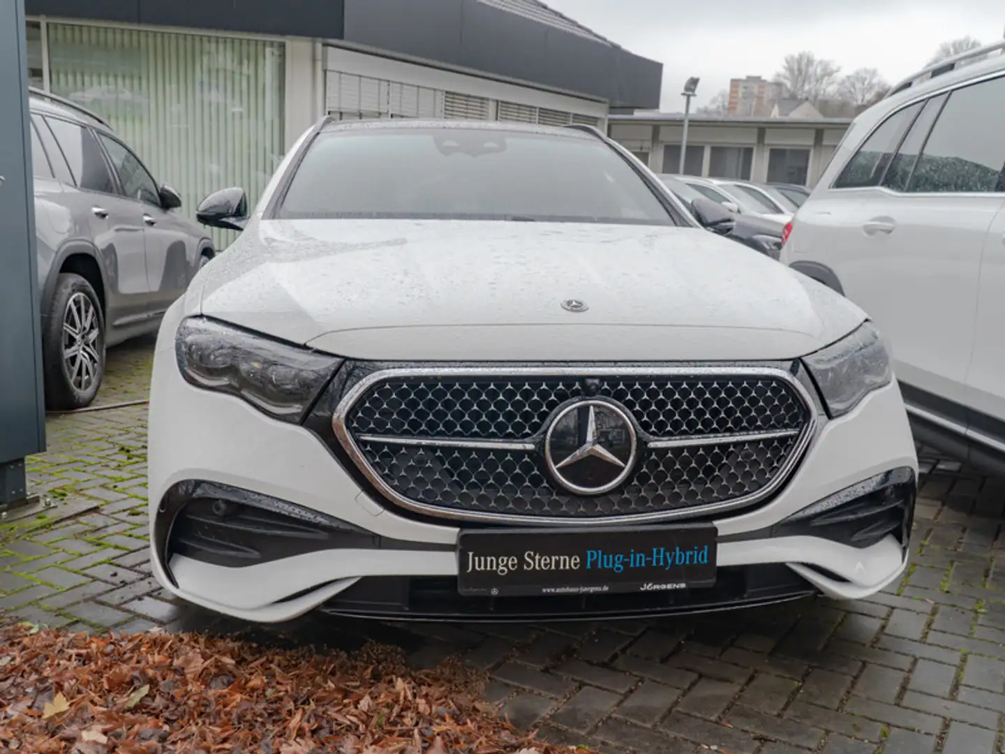 Mercedes-Benz E 300 e T AMG-Sport/Super/Pano/AHK/Night/Dist/20 Weiß - 2