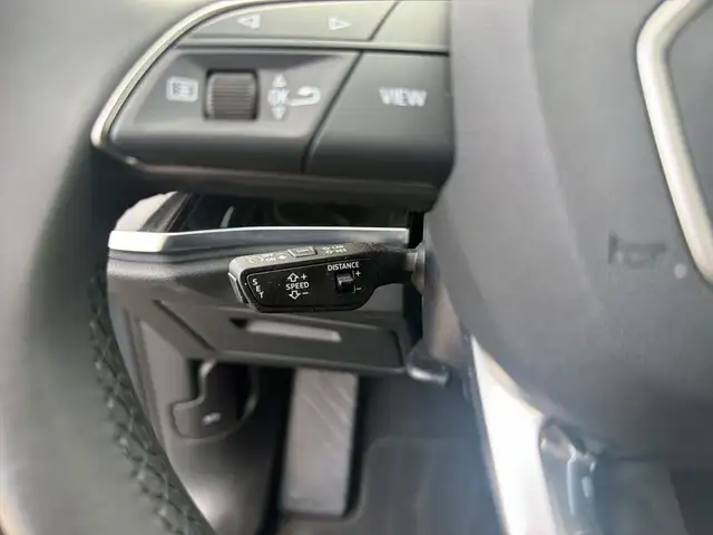 Audi Q3 view 24