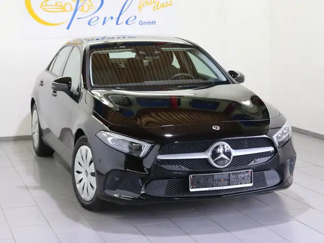 Mercedes-Benz A 220 D 8G 4MATIC LIMOUSINE"STANDHZG"MBEAM"DSTR+"KAMERA"