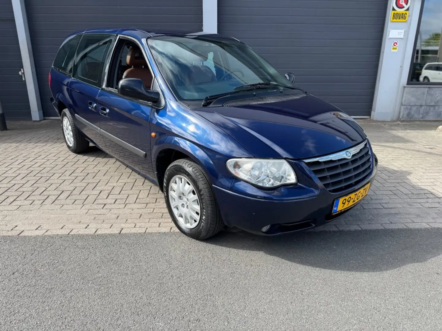 Chrysler Grand Voyager 3.3i V6 Business Edition Azul - 2