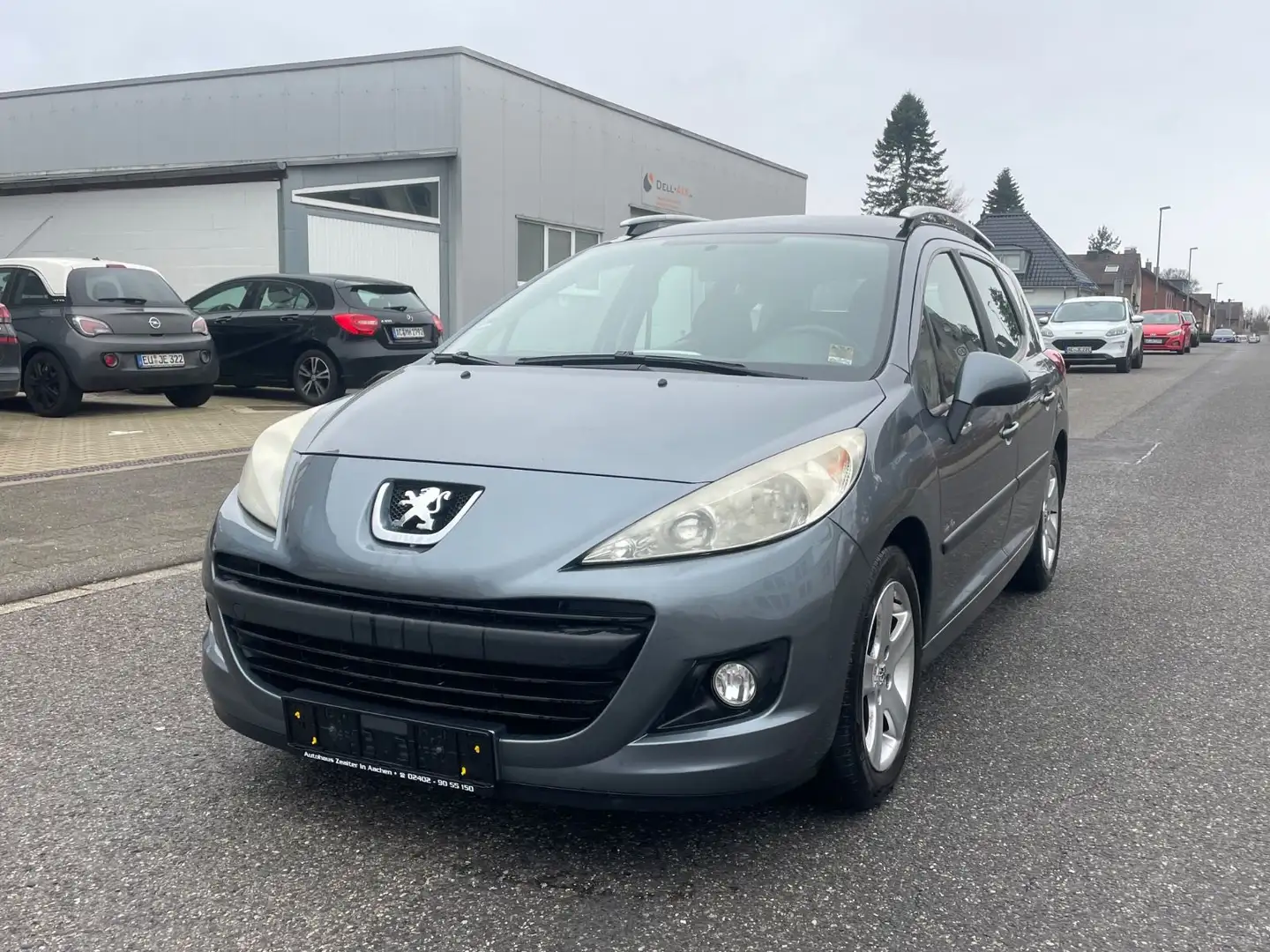 Peugeot 207 SW Urban Move Grau - 2