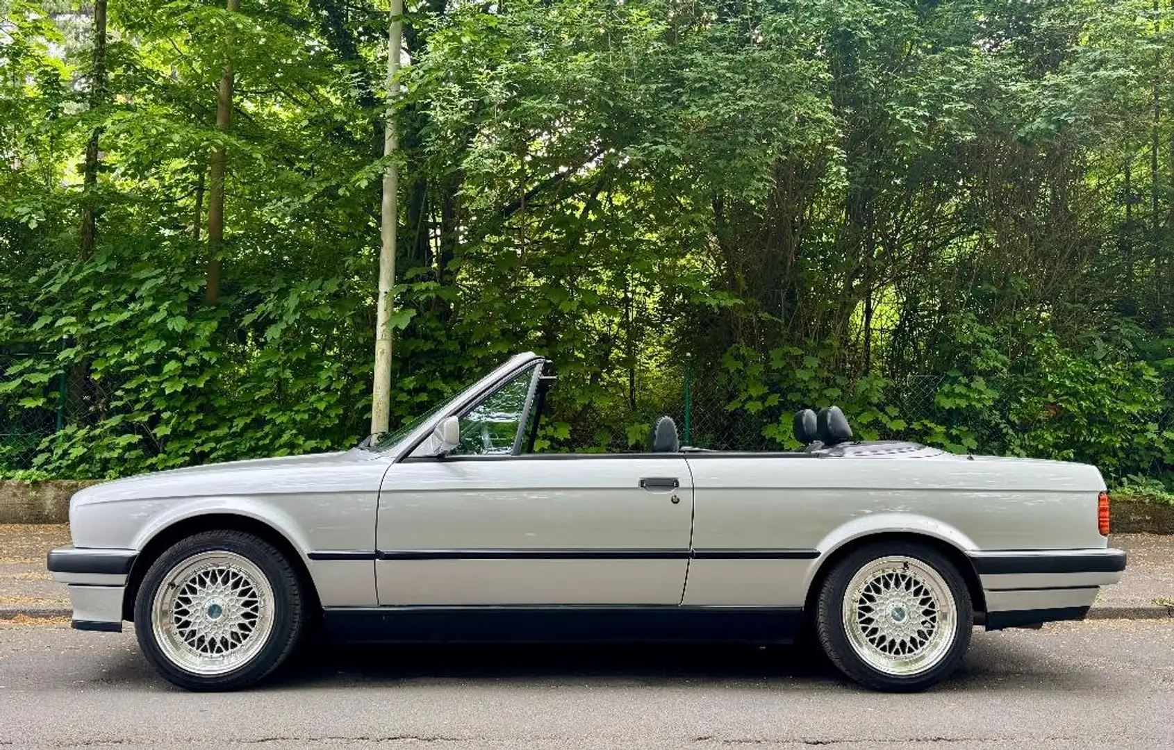BMW 318 E30 Cabrio Oldtimer Argent - 1
