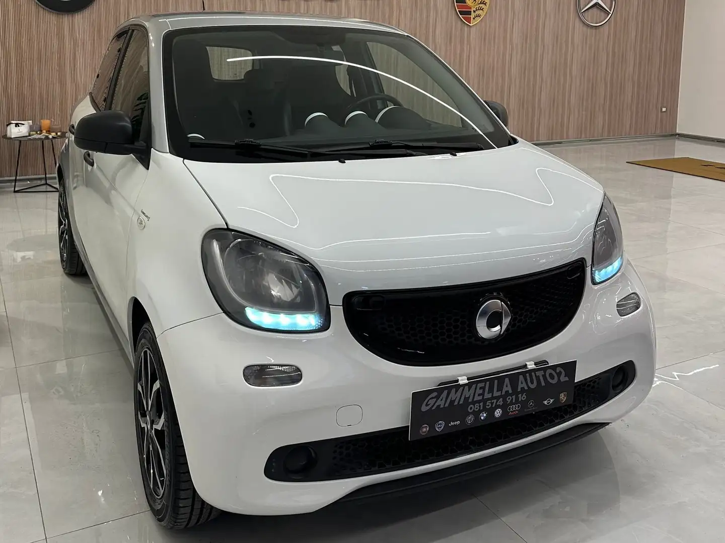 smart forFour 1.0 Passion 71cv Weiß - 2