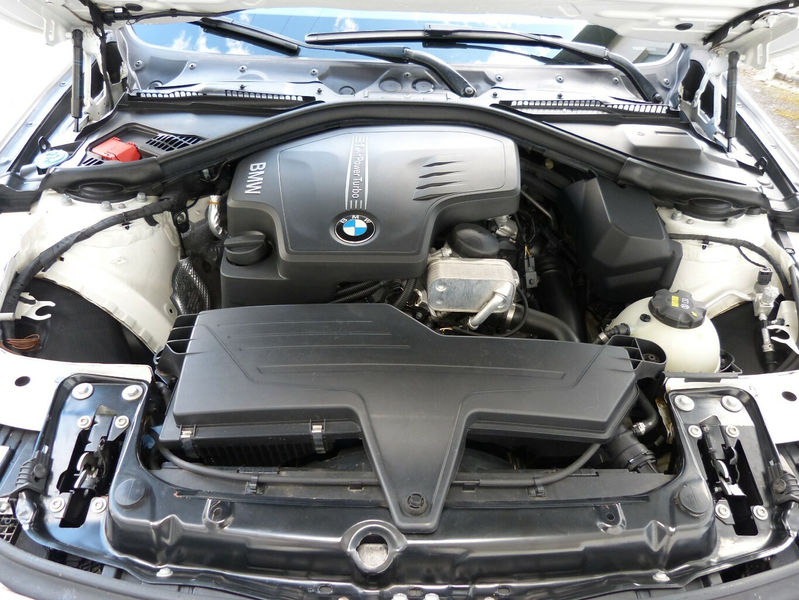 BMW 320 320i XDRIVE [AUTOMATIK/LEDER/CAM] — photo 7