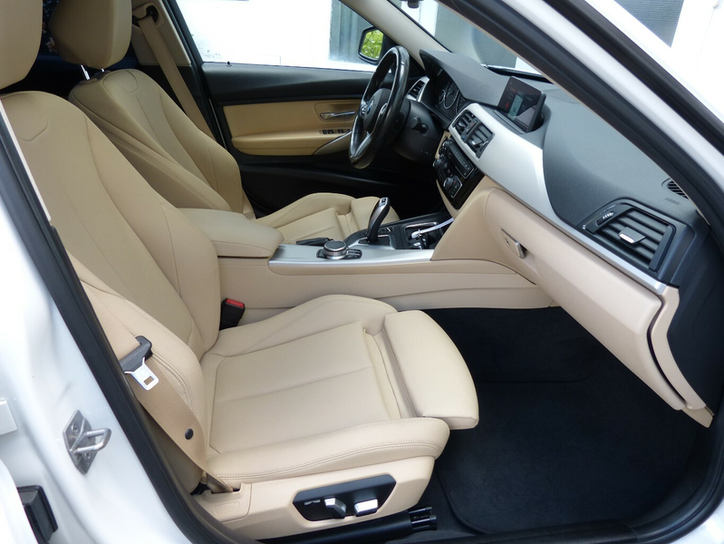BMW 320 320i XDRIVE [AUTOMATIK/LEDER/CAM] — photo 10