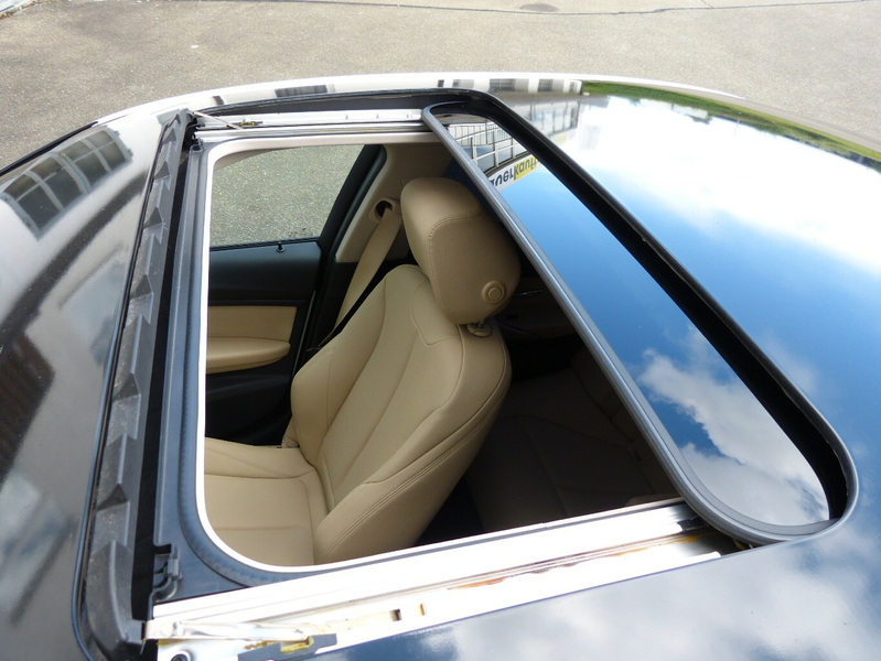 BMW 320 320i XDRIVE [AUTOMATIK/LEDER/CAM] — photo 12