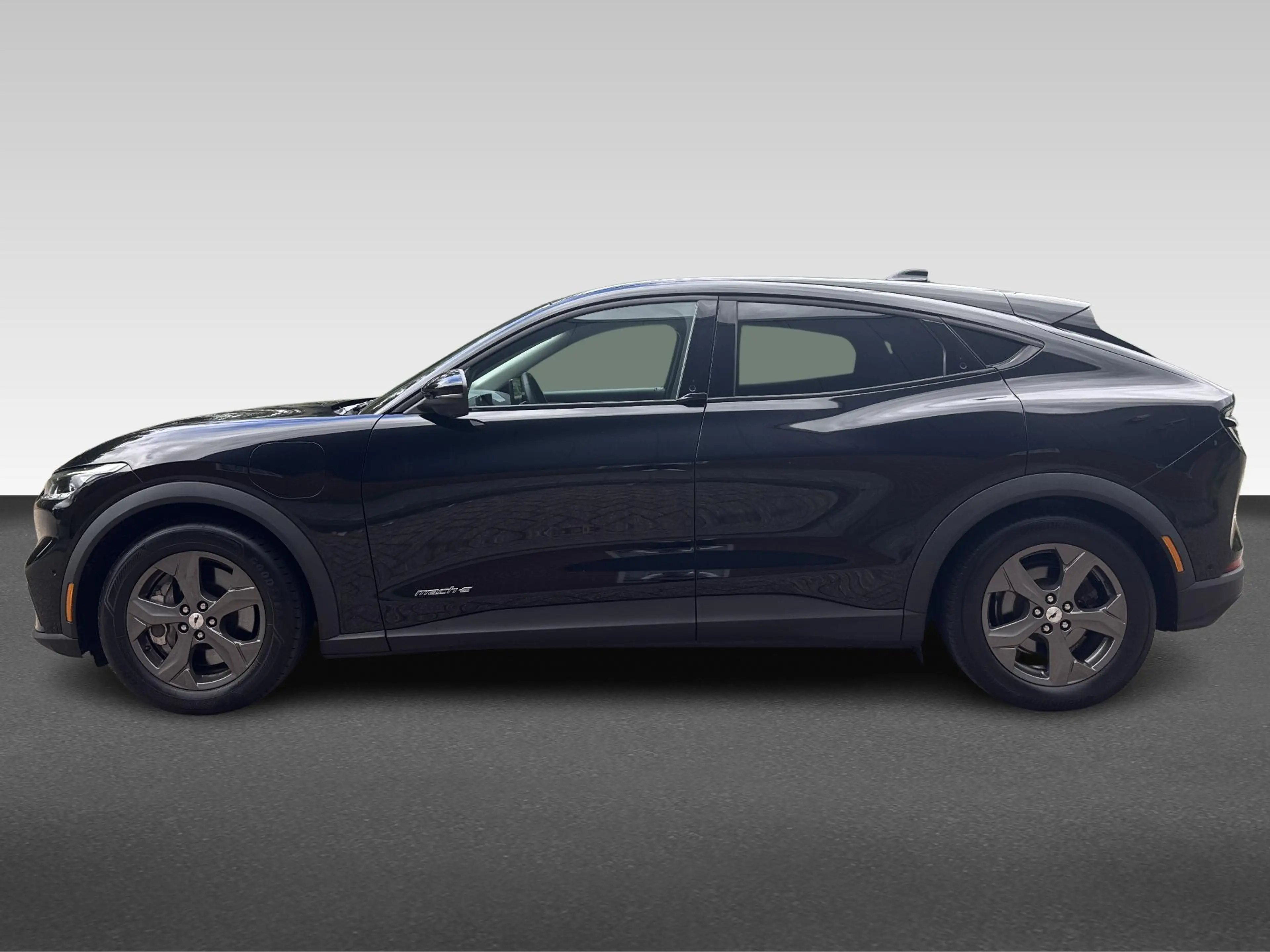 Ford Mustang Mach-E RWD 75 kWh | Achteruitrijcamera | Airco (automatis — photo 2