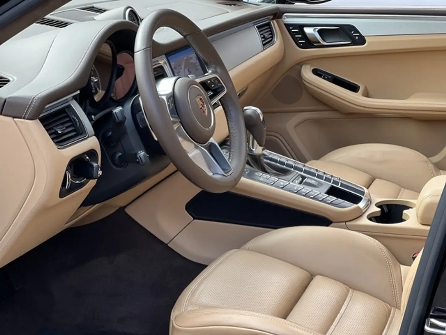 Porsche Macan Turbo SPORTDESIGN-ABGAS*21 TURBO RAD*PANORAMA* Schwarz - 1
