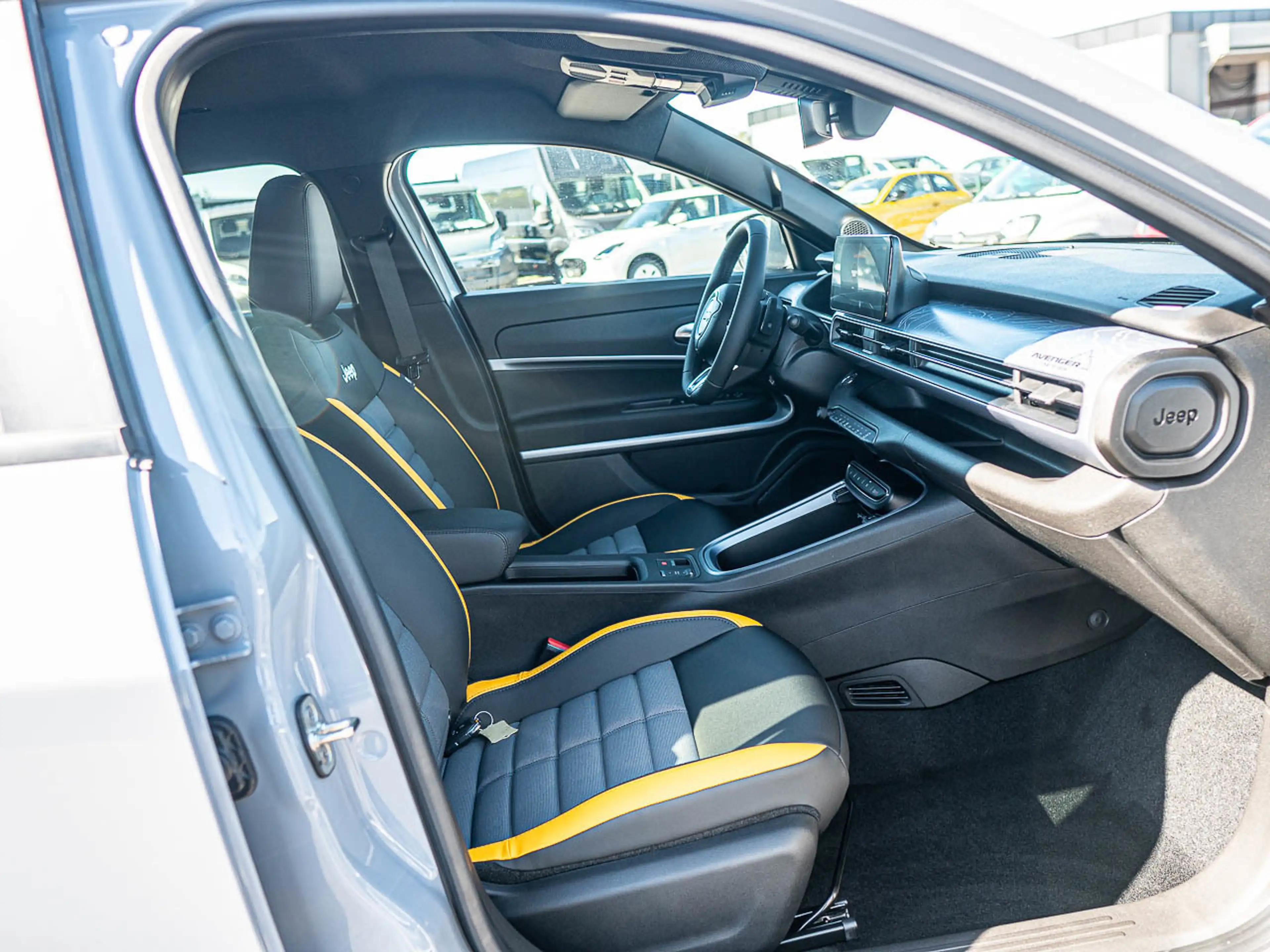 Jeep Avenger 4XE MY25 The north face — photo 13