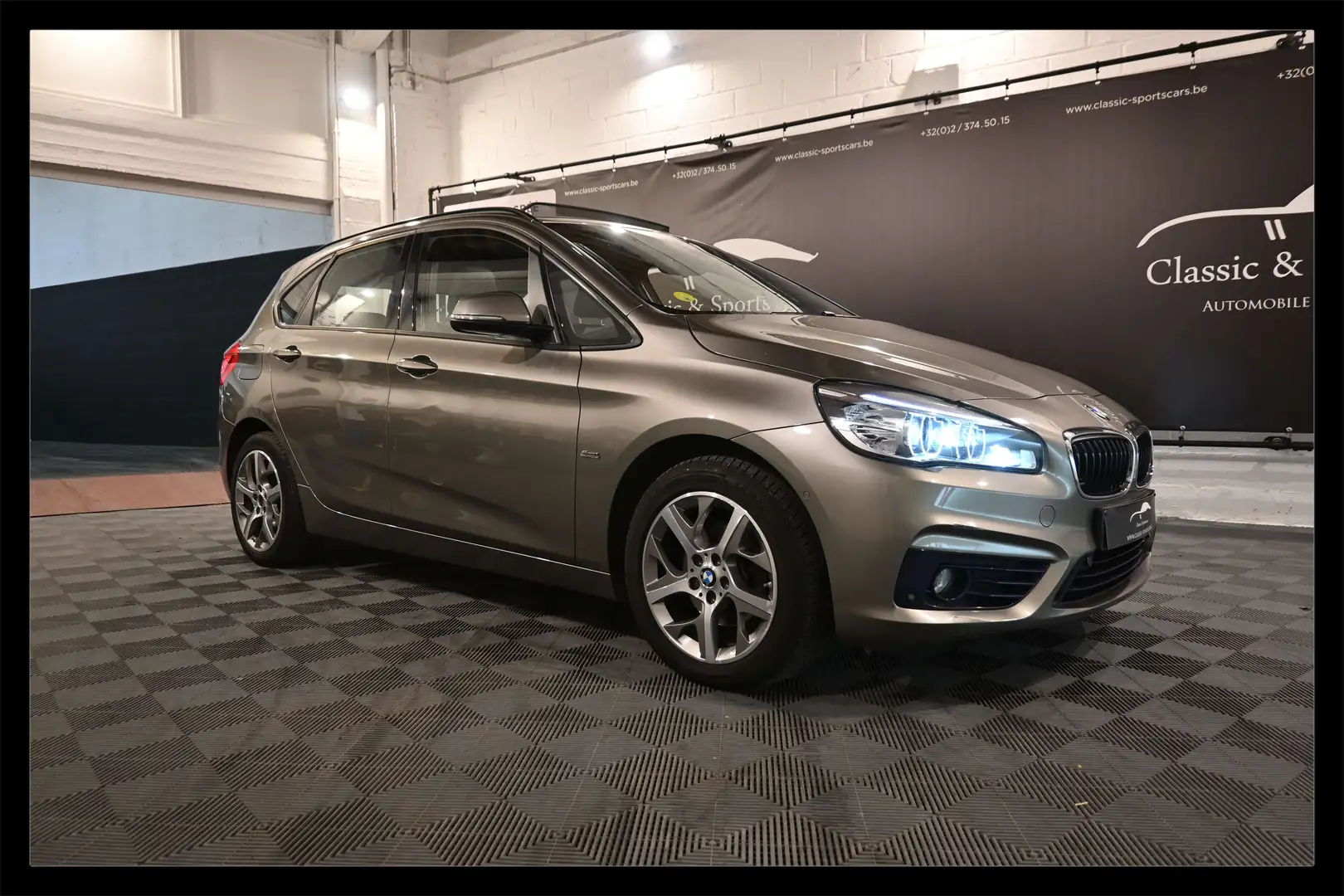 BMW 216 d PACK SPORT / LED / PANO / FULL Or - 1