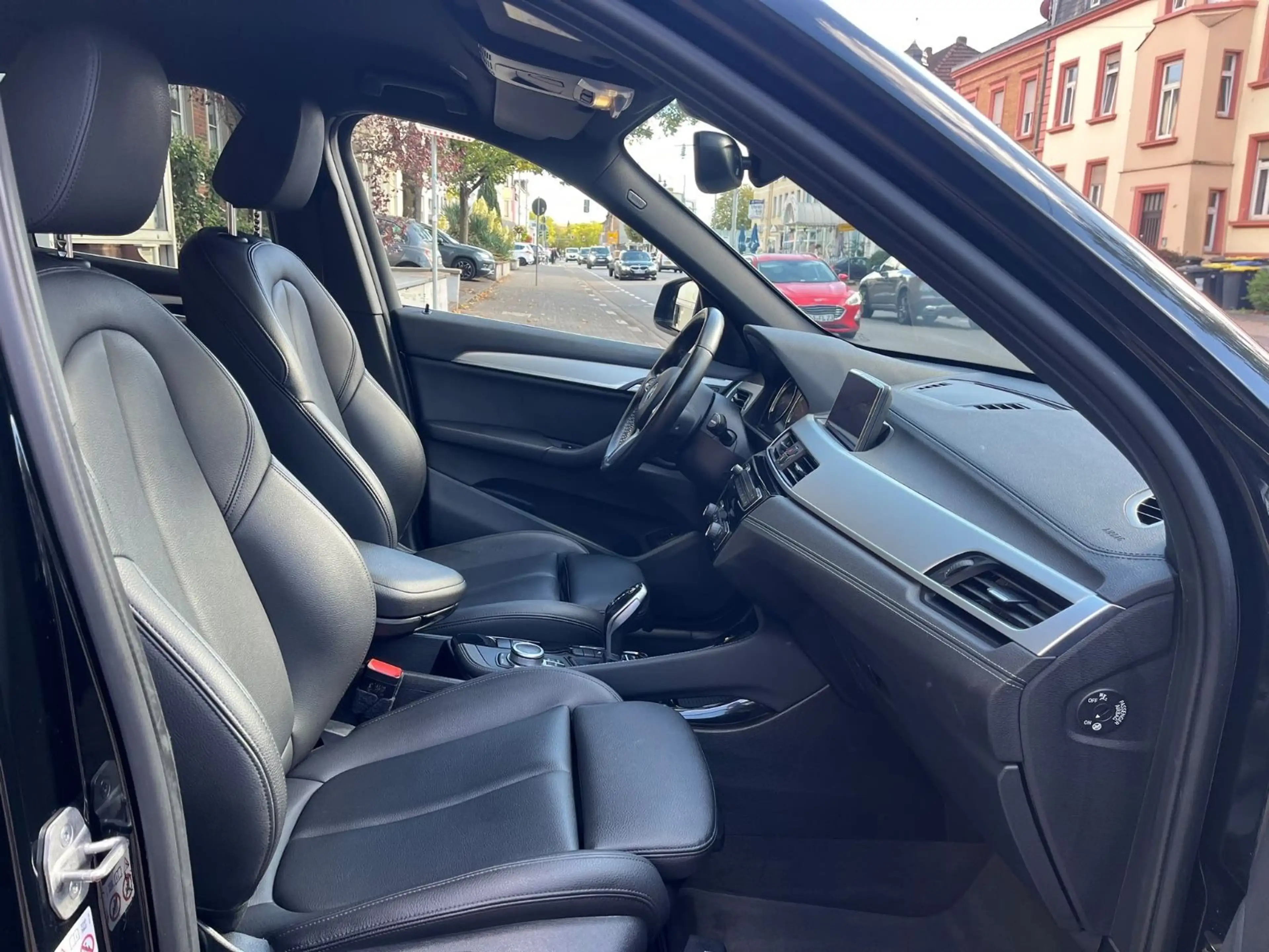 BMW X1 18d M Sport Paket, Automatik, Leder, LED — photo 12