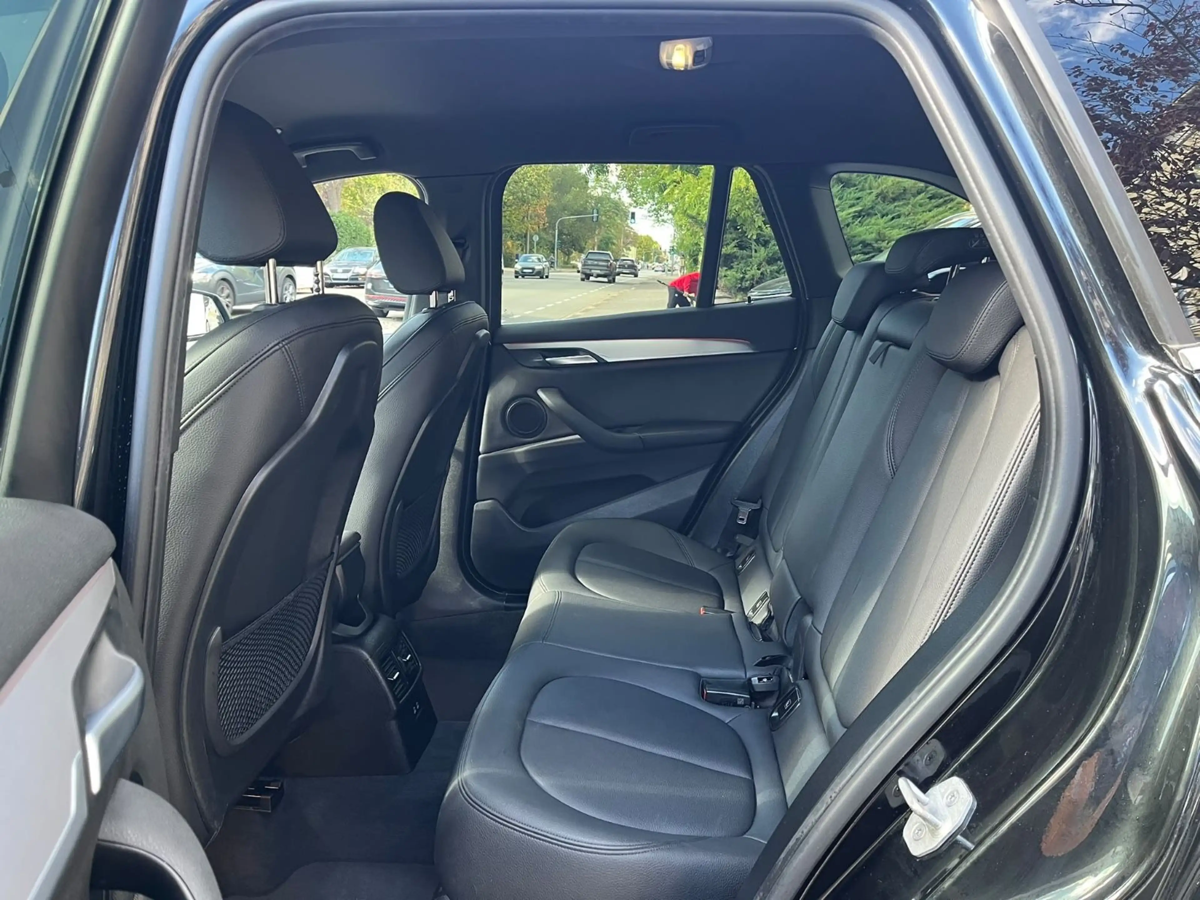 BMW X1 18d M Sport Paket, Automatik, Leder, LED — photo 14