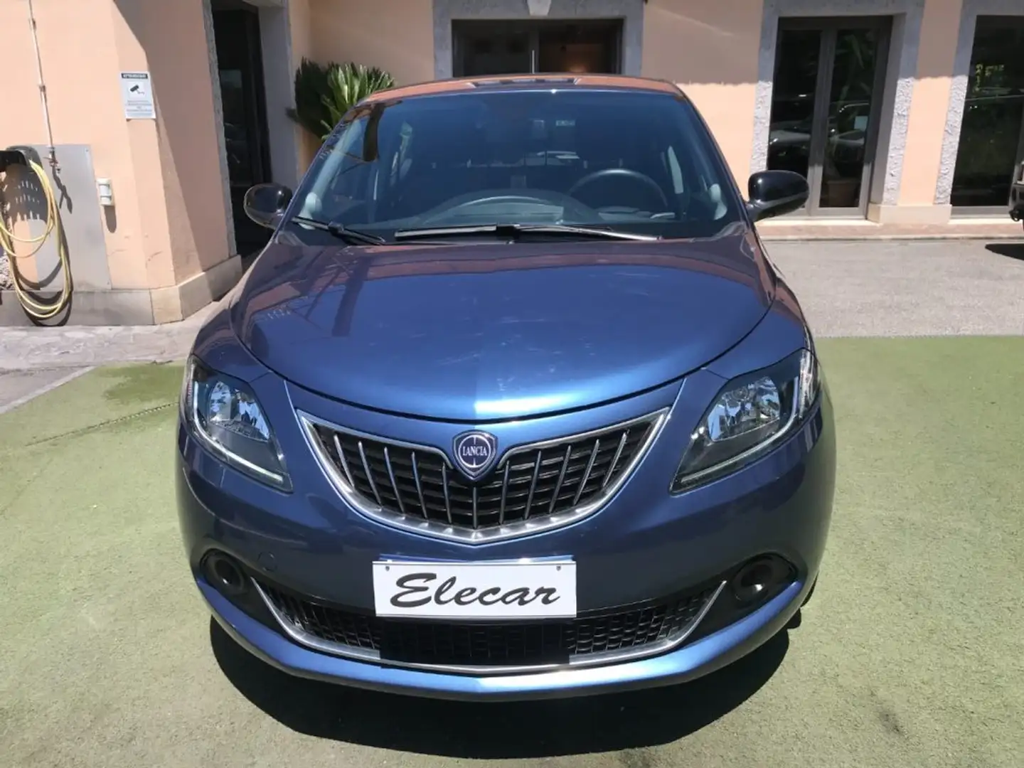 Lancia Ypsilon 1.0 FireFly 5 porte S&S Hybrid Silver Blu/Azzurro - 2