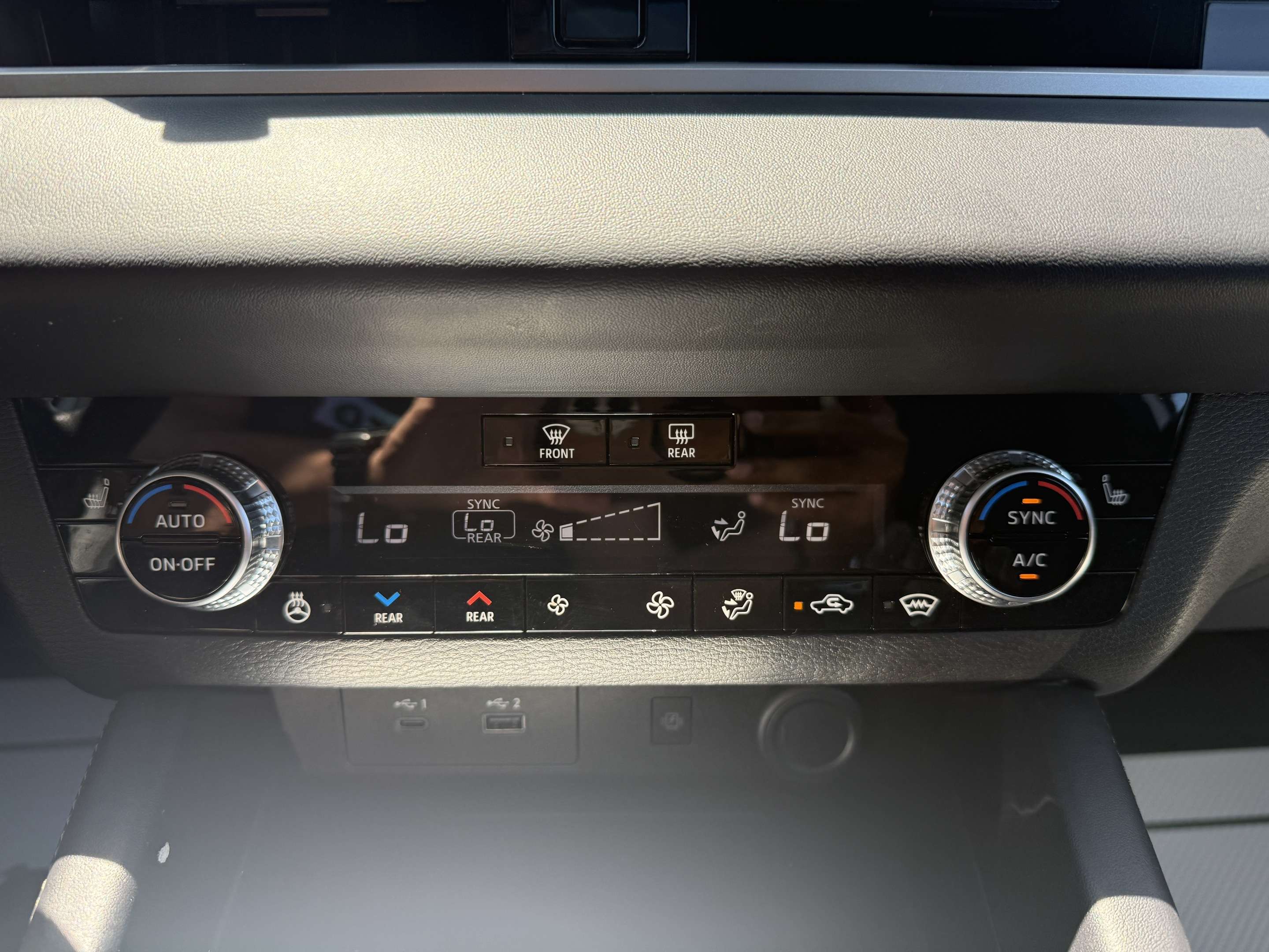 used 2025 Mitsubishi Outlander car, priced at $45,950