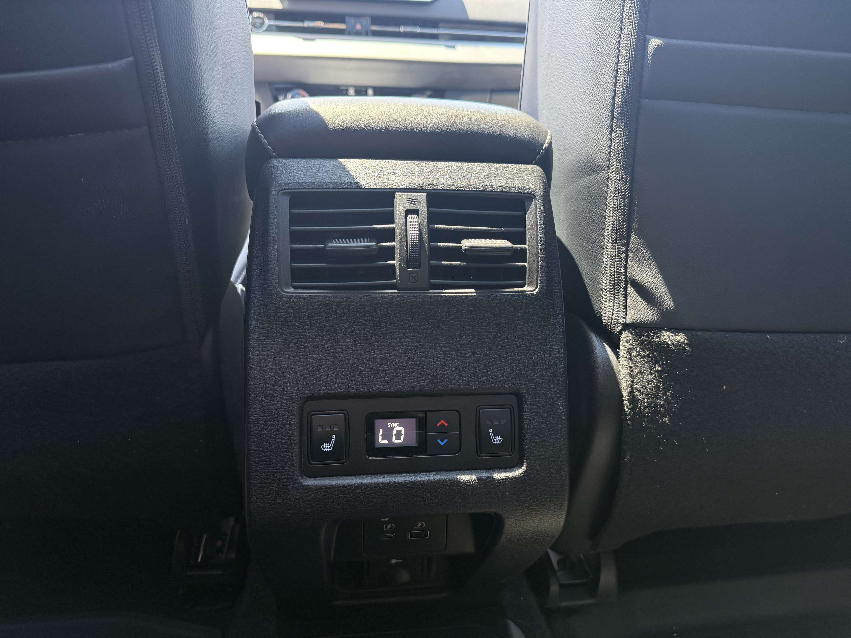 used 2025 Mitsubishi Outlander car, priced at $45,950