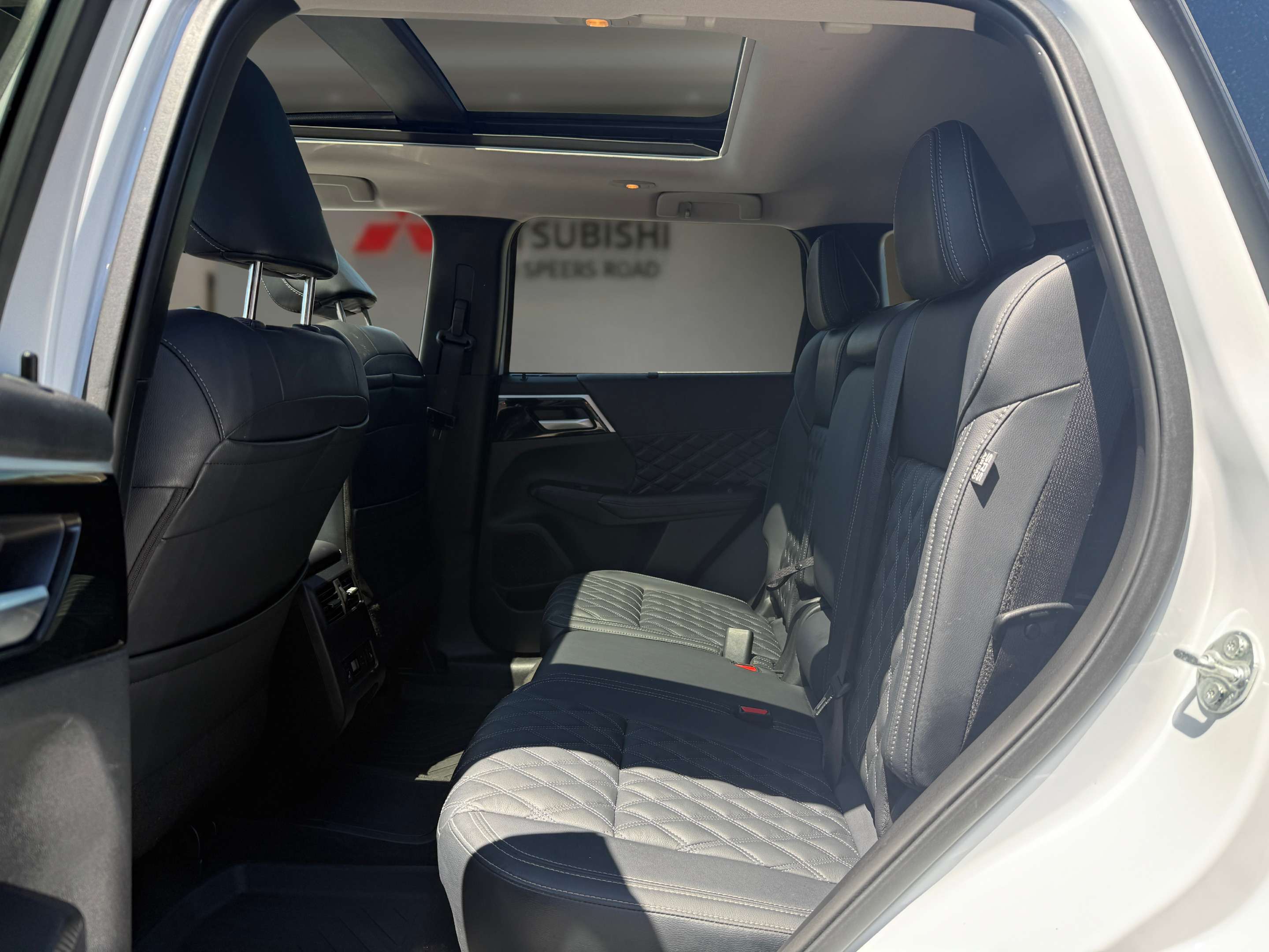 used 2025 Mitsubishi Outlander car, priced at $45,950