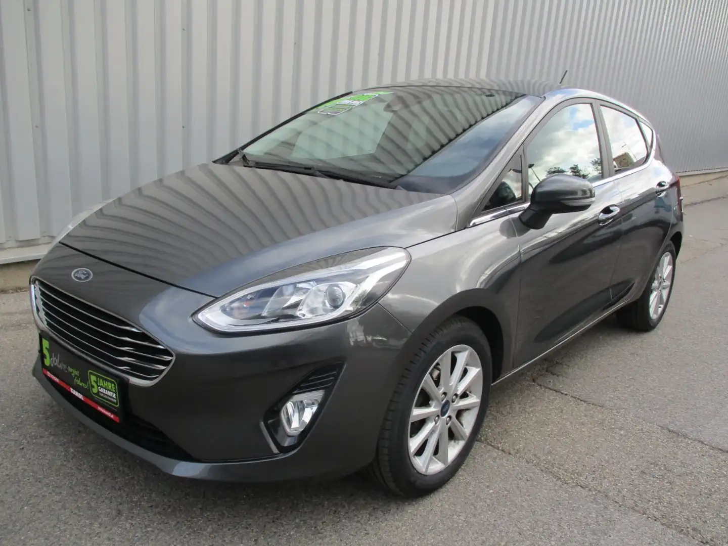 Ford Fiesta 1.1 Titanium LED+Navi+SHZ+KlimaA+LM+PDC Grau - 2