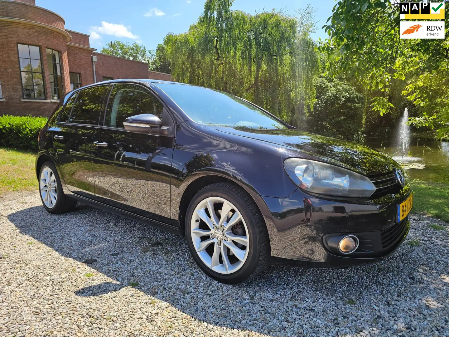 Volkswagen Golf 1.4 TSI Trendline 5-deurs AIRCO/cruise Zwart - 1
