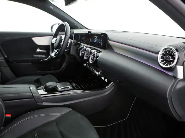 Mercedes-Benz A-Class view 10