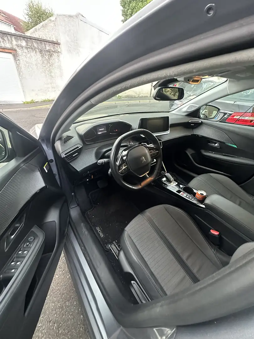 Peugeot 208 PureTech 130 S&S EAT8 Allure - 2
