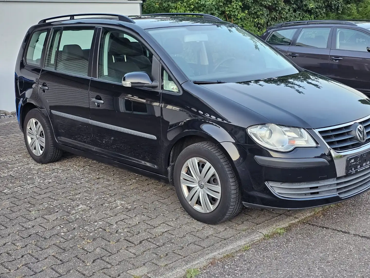 Volkswagen Touran Conceptline *7-Sitzer* Schwarz - 2