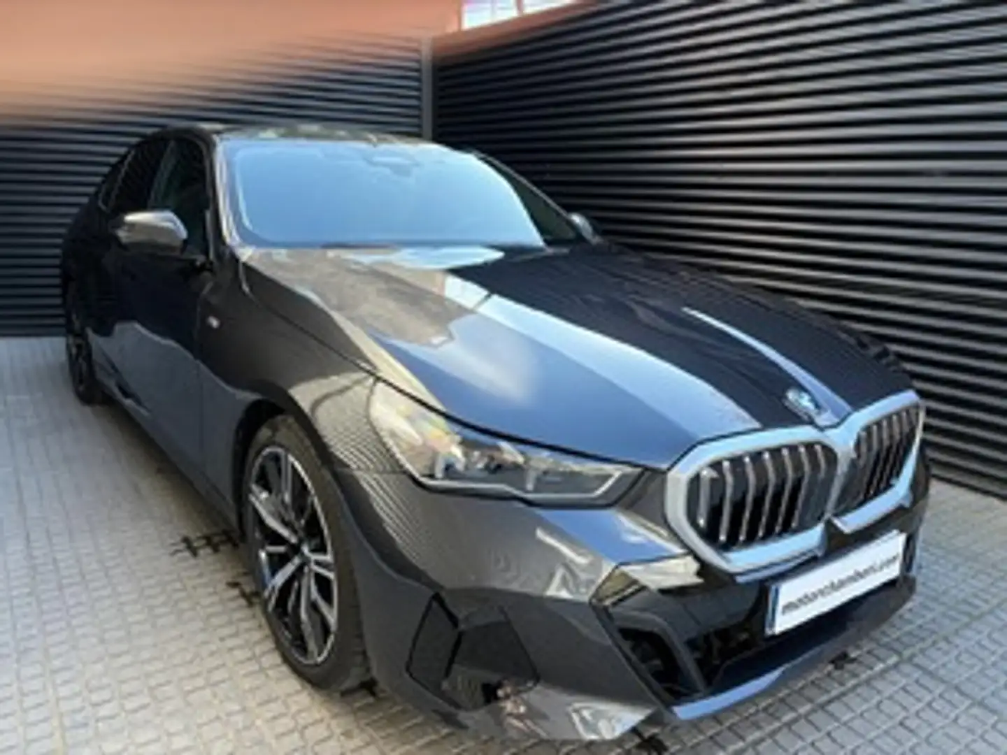 BMW 520 520dA xDrive M Sport Gris - 2