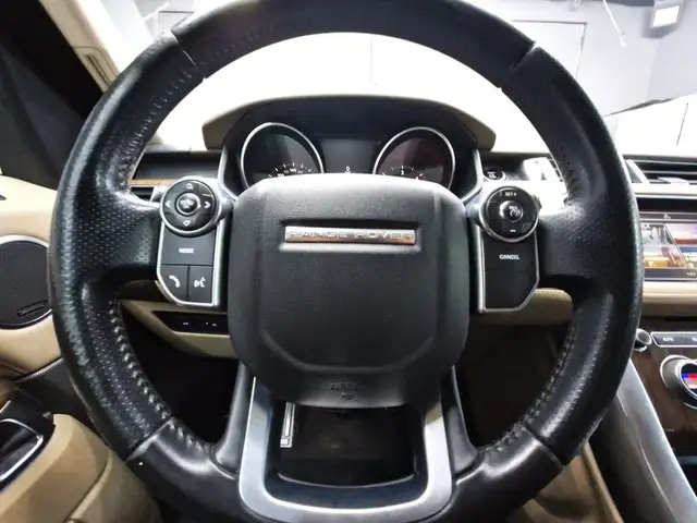 Land Rover Range Rover Sport view 13