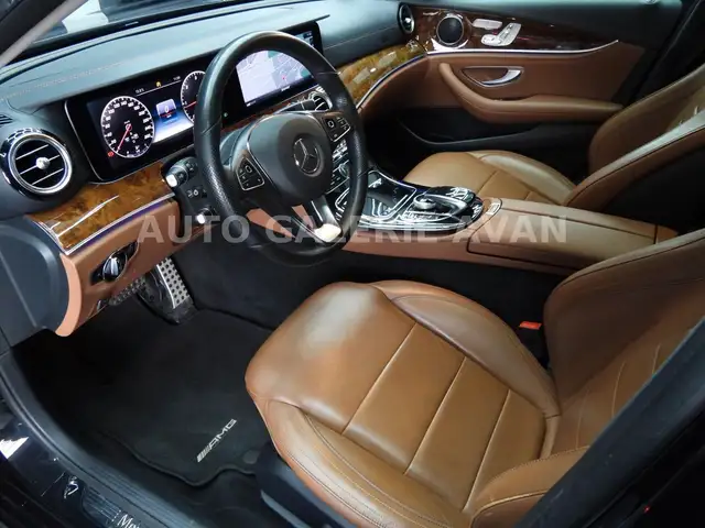 Mercedes-Benz E-Class view 11