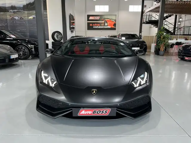 Lamborghini Huracan view 2