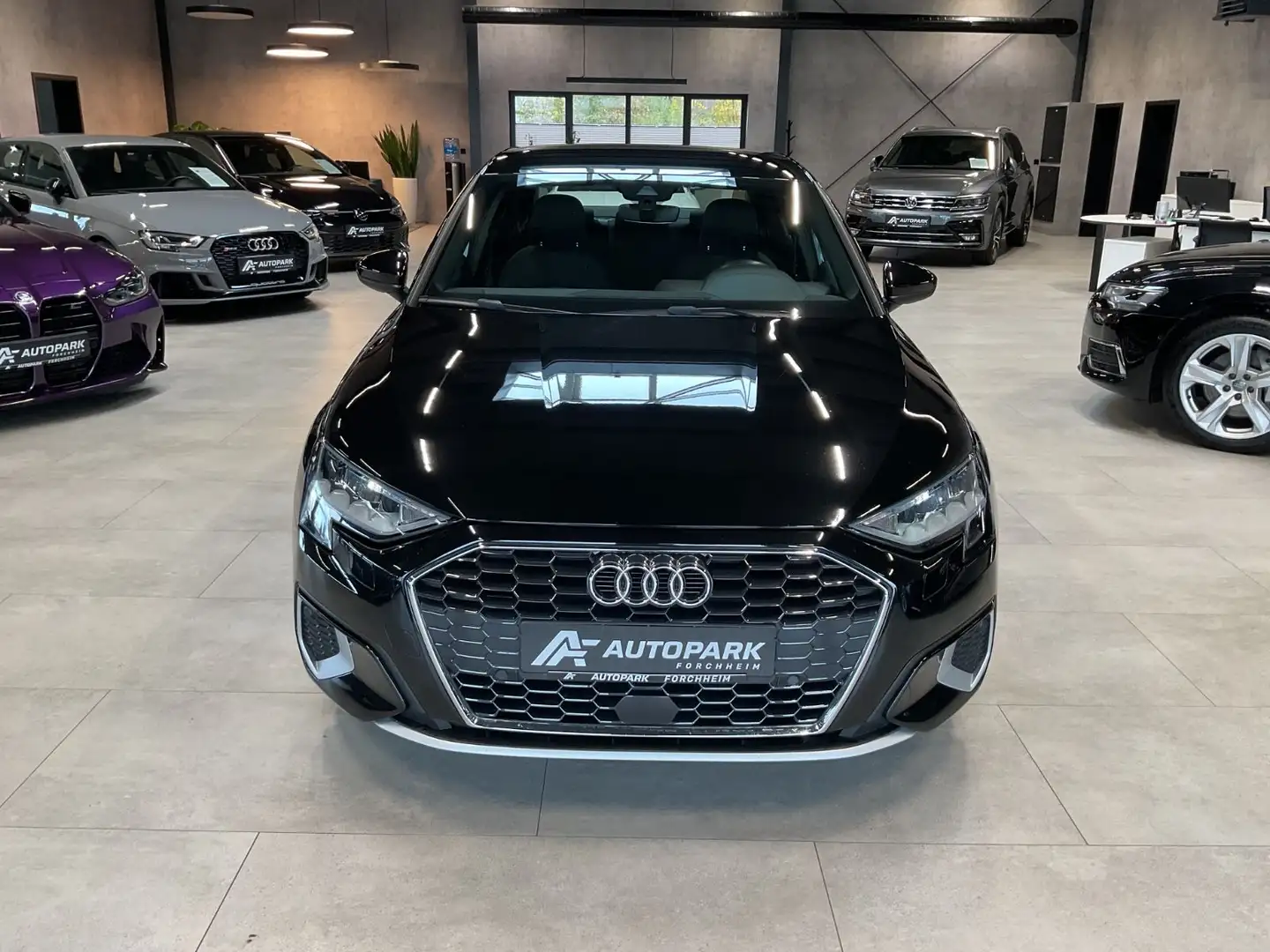 Audi A3 Lim. 30 TFSI advanced ACC LED Navi Virtual Schwarz - 2