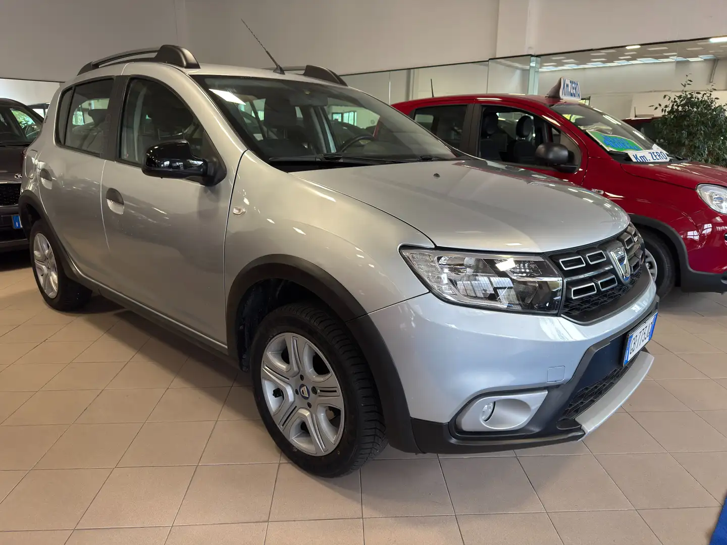 Dacia Sandero Sandero Stepway 1.0 tce 15th Anniversary GPL 100CV Argento - 1