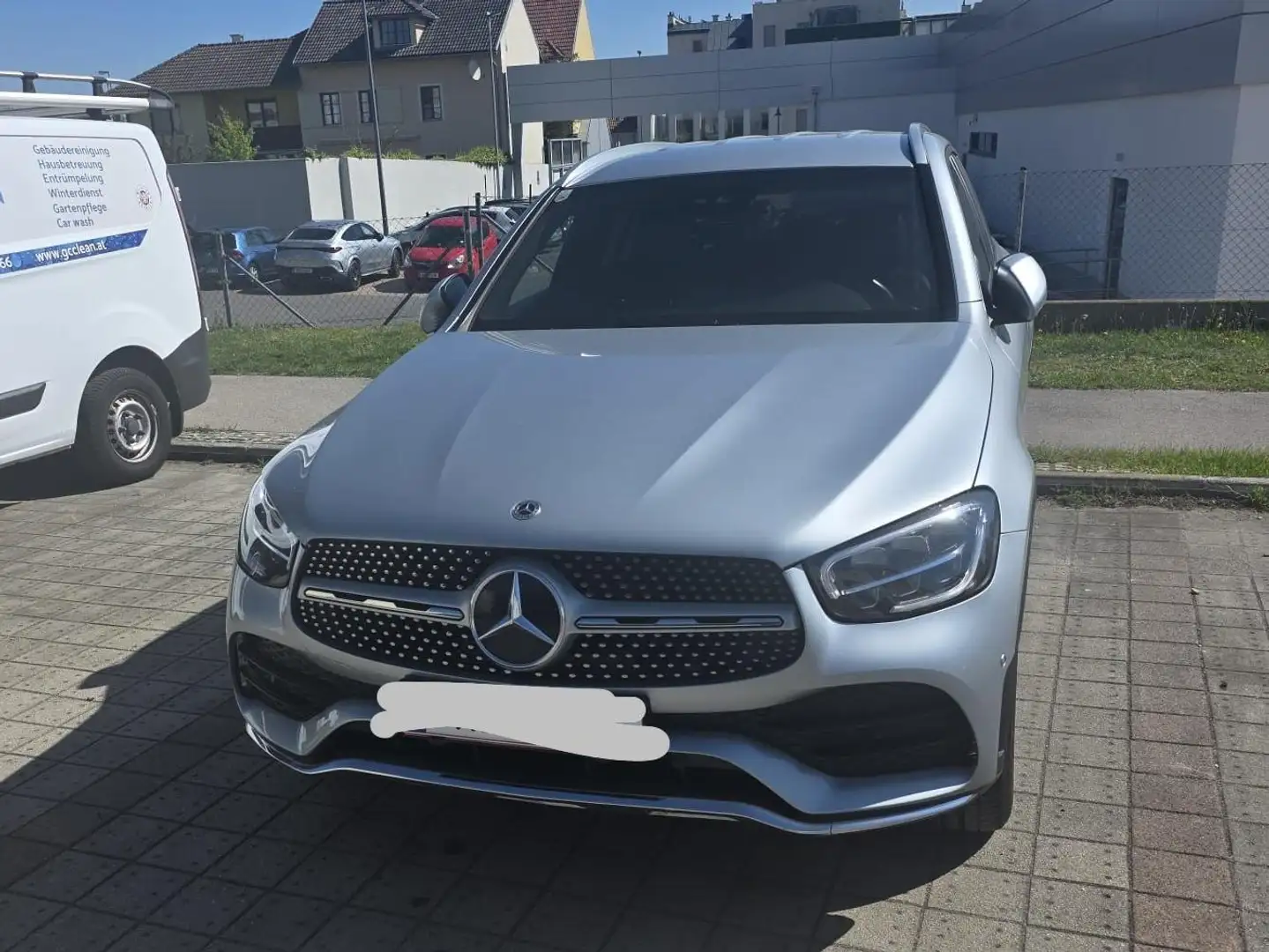 Mercedes-Benz GLC 200 GLC 200 d 4MATIC Aut. AMG Line Silber - 1