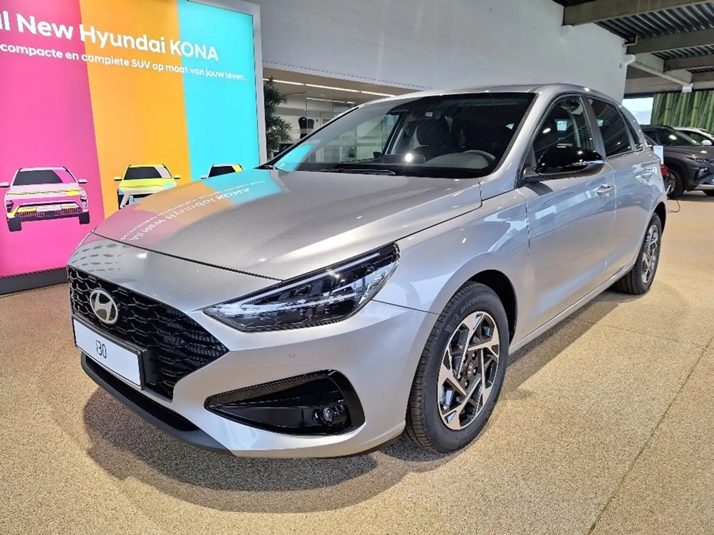Hyundai i30 Techno 5d 1.0 T-GDi 100 6MT Silber - 1
