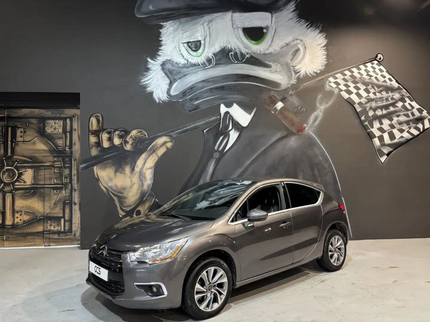 Citroen DS4 HDi 150 BVM6 So Chic Gris - 1