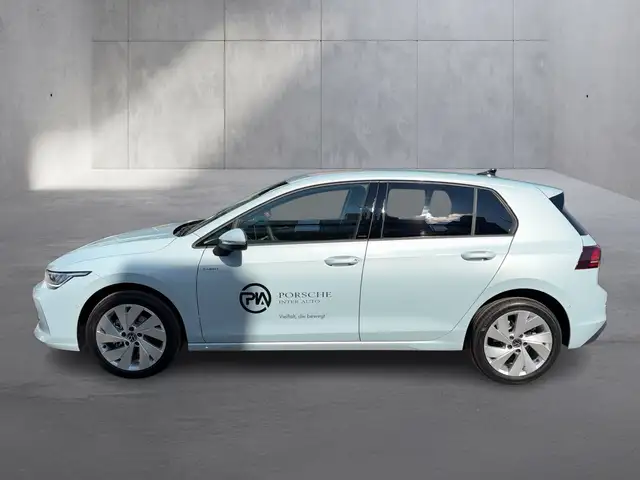 Volkswagen Golf view 2
