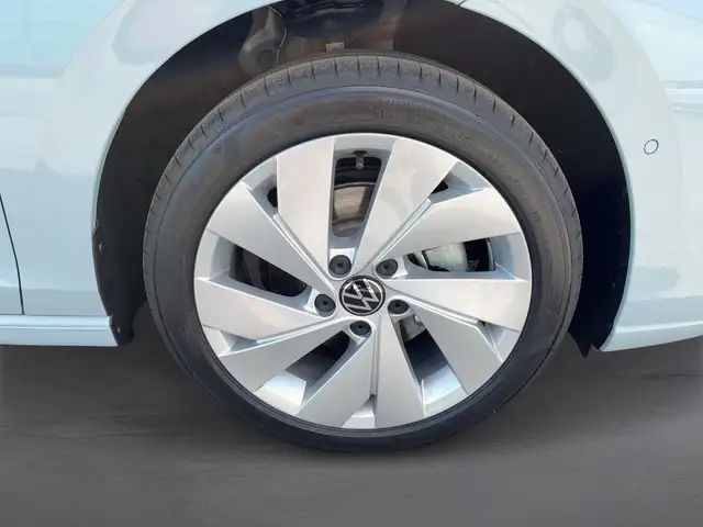 Volkswagen Golf view 7
