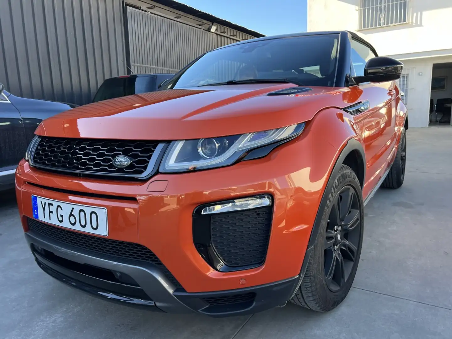 Land Rover Range Rover Evoque Rove Convertible 2.0TD4 HSE Dynamic 4WD 180 Aut Pomarańczowy - 1