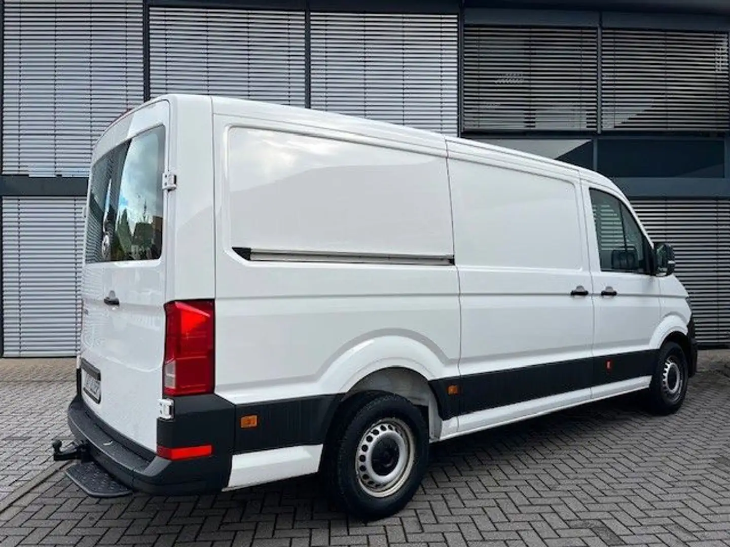 Volkswagen Crafter Kasten 35 MR 130KW AUTOMATIK Weiß - 2