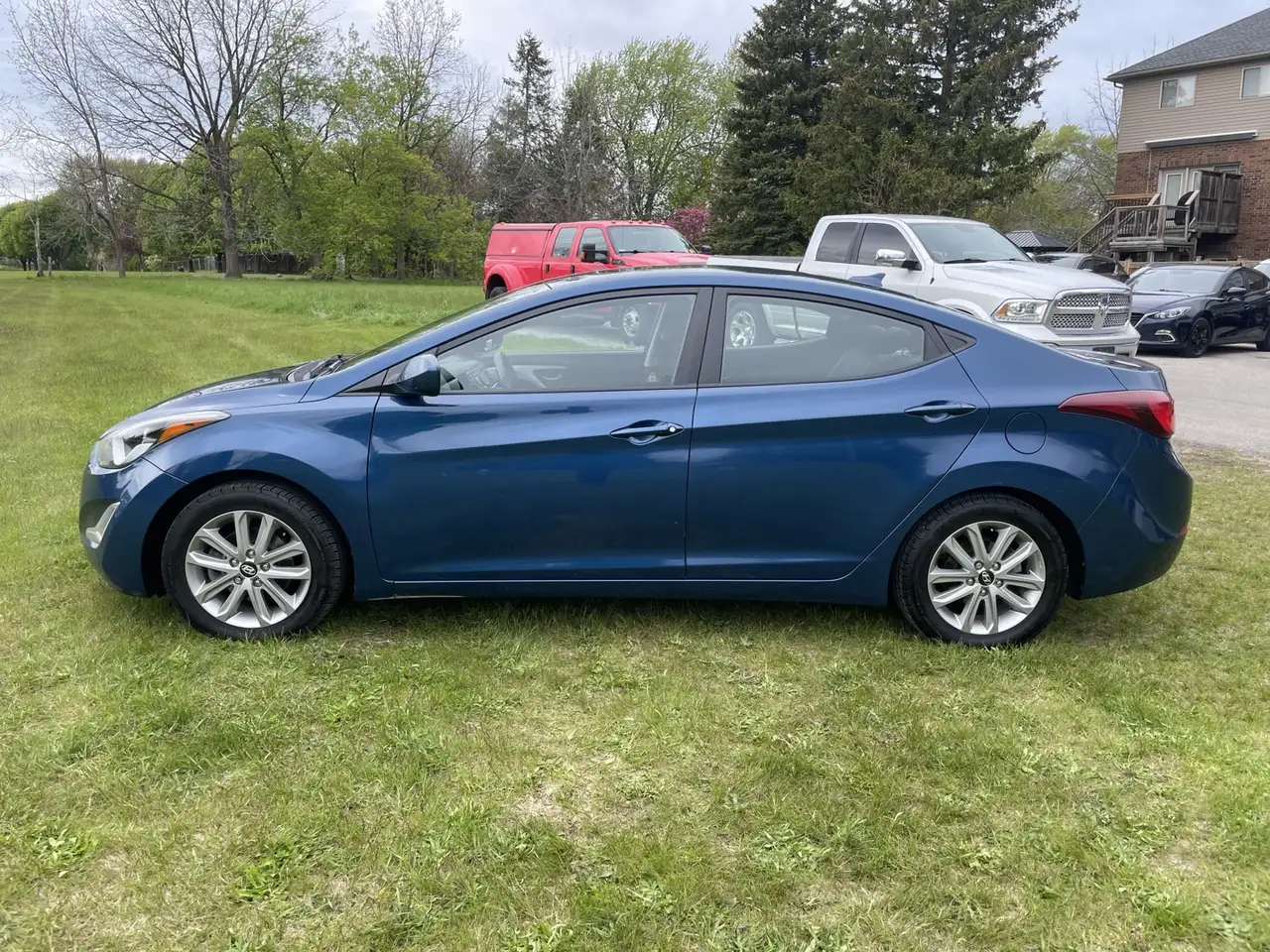 Hyundai ELANTRA снимка Hyundai ELANTRA