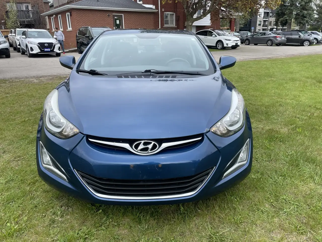 Hyundai ELANTRA снимка Hyundai ELANTRA