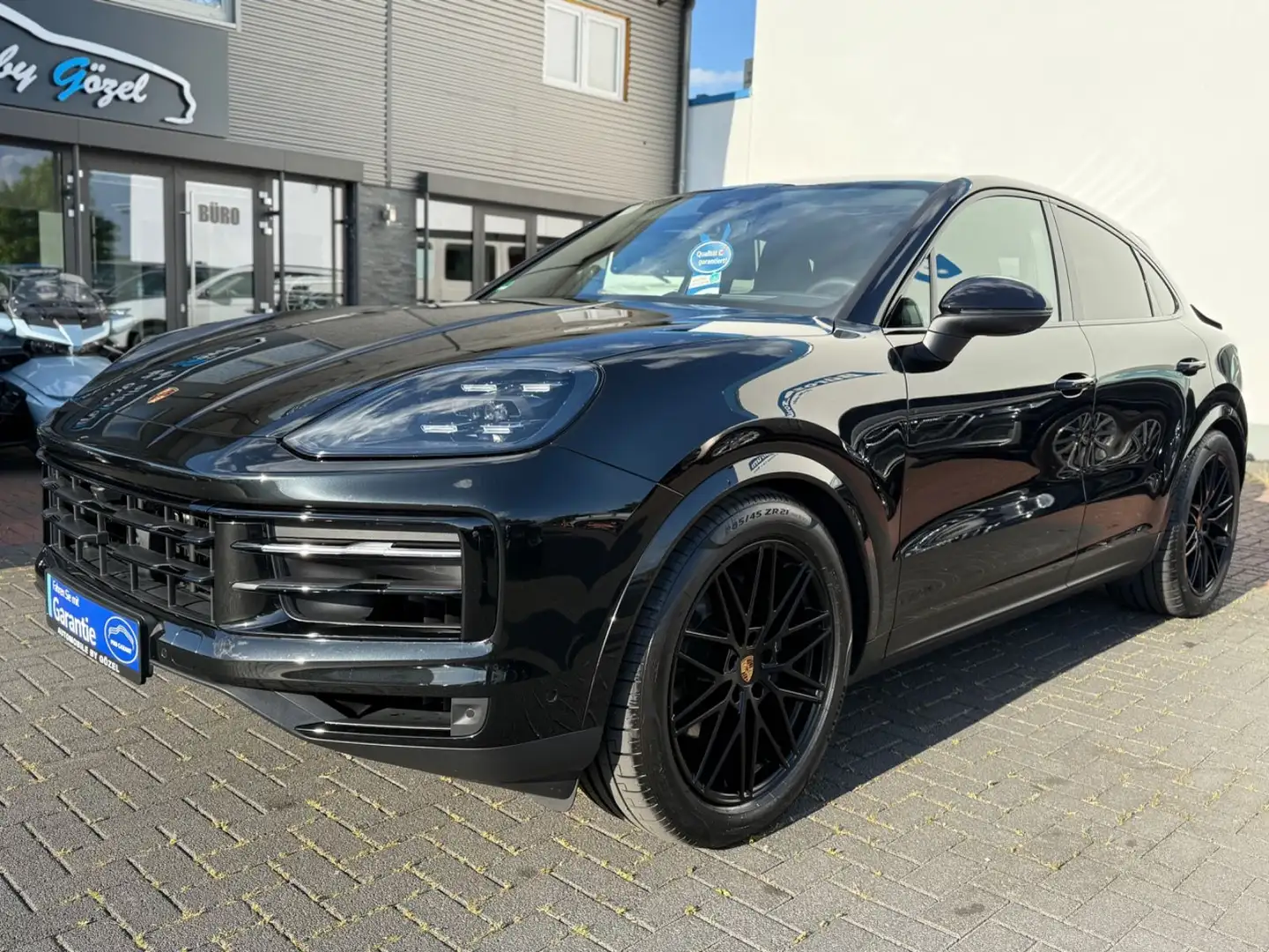 Porsche Cayenne Coupe*2xDisplay *Luft *ACC *Pano *Chrono Schwarz - 1